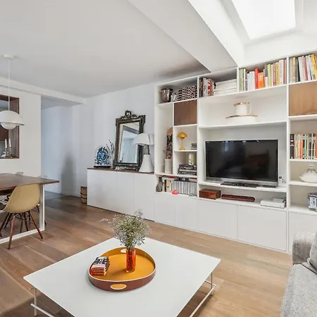 Moderne Au Coeur De *